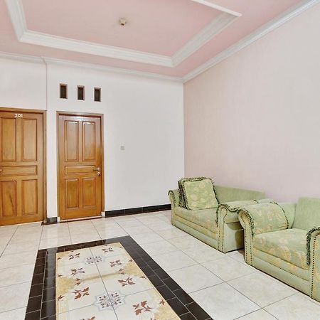 Hotel Wisma Ck Kebumen Exterior photo