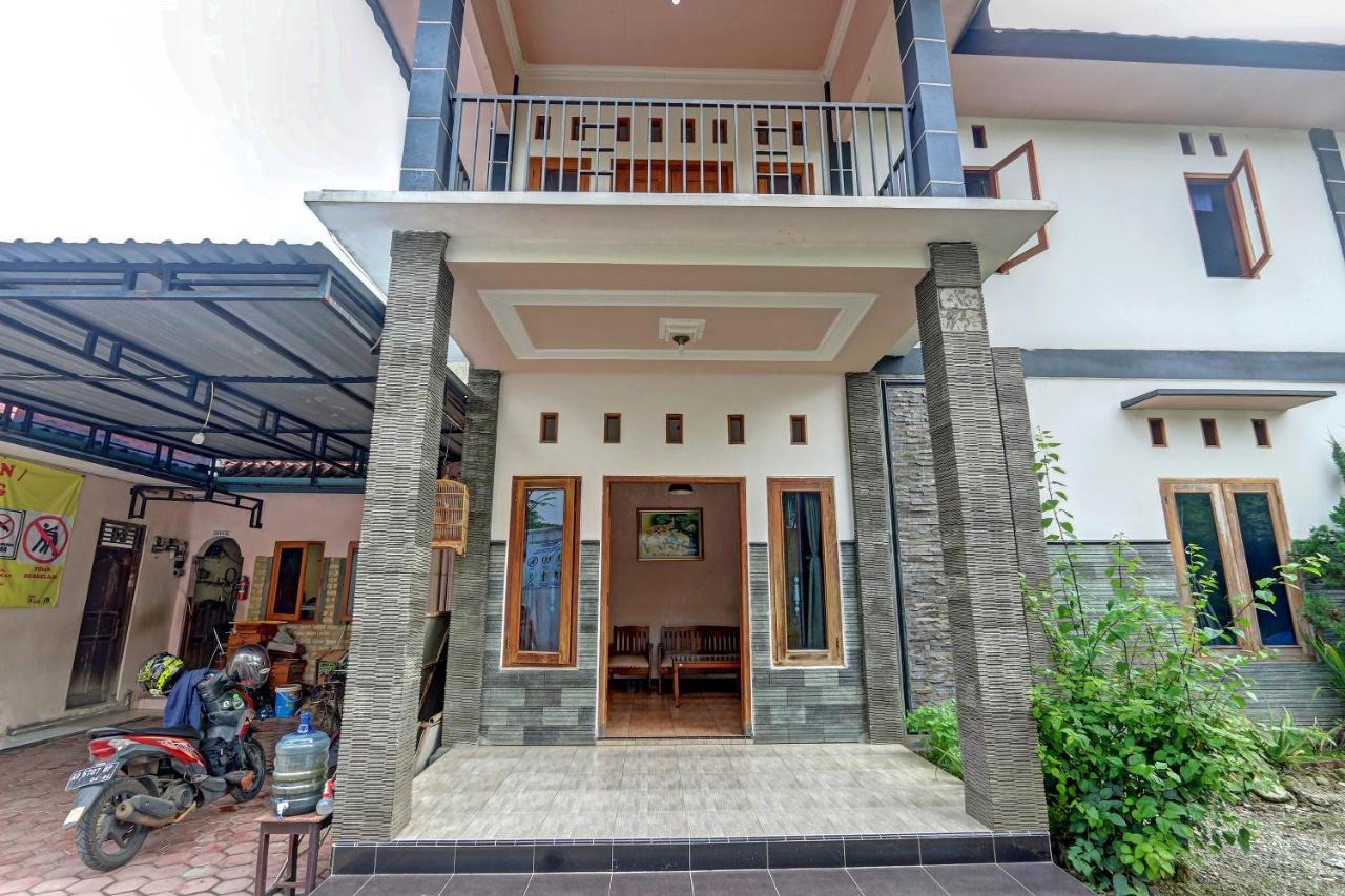 Hotel Wisma Ck Kebumen Exterior photo